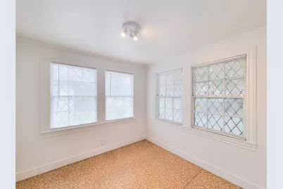 2816 Elser, Houston, TX 77009 - Photo 7