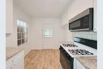 2816 Elser, Houston, TX 77009 - Photo 13