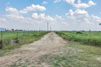 1257 County Road 141, Rock Island, TX 77470 - Photo 7