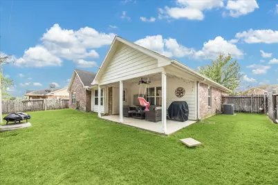 216 E Lantana Circle, Sealy, TX 77474 - Photo 15