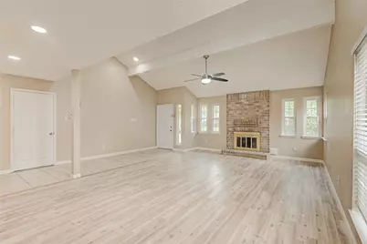 2302 Brook View Lane, Sugar Land, TX 77479 - Photo 5