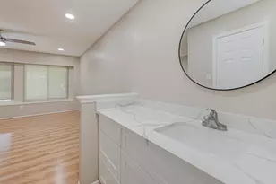 2302 Brook View Ln, Sugar Land, TX 77479 - Photo 33