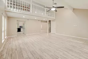2302 Brook View Ln, Sugar Land, TX 77479 - Photo 7
