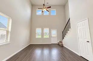 13223 Vuitton Ln, Houston, TX 77044 - Photo 9