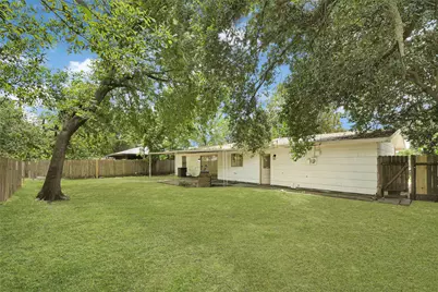 914 Peach Spring Drive, Houston, TX 77088 - Photo 27