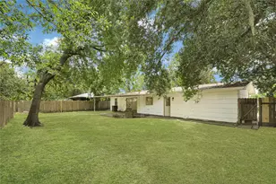 914 Peach Spring Dr, Houston, TX 77088 - Photo 27