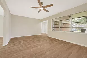 914 Peach Spring Dr, Houston, TX 77088 - Photo 5