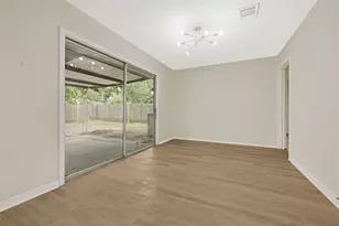 914 Peach Spring Dr, Houston, TX 77088 - Photo 13