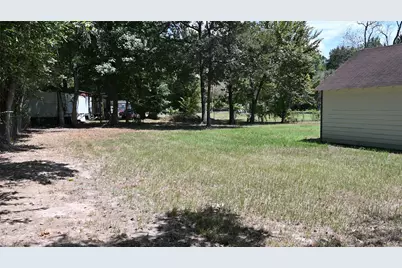 701 Clay Street, Cleveland, TX 77327 - Photo 9