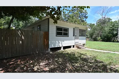 701 Clay Street, Cleveland, TX 77327 - Photo 3