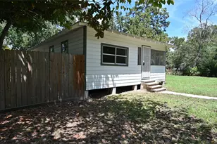 701 Clay St, Cleveland, TX 77327 - Photo 3