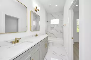 8601 Amadwe St, Houston, TX 77051 - Photo 29