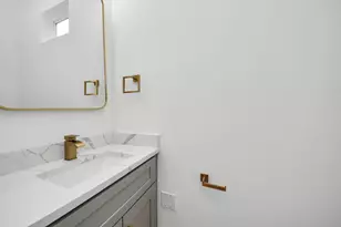 8601 Amadwe St, Houston, TX 77051 - Photo 19