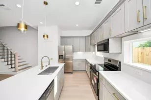 8601 Amadwe St, Houston, TX 77051 - Photo 15