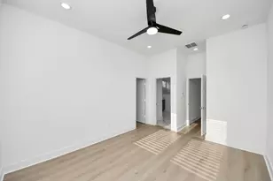8601 Amadwe St, Houston, TX 77051 - Photo 21