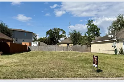 209 Dixie Drive, Deer Park, TX 77536 - Photo 3