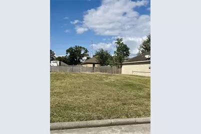 209 Dixie Drive, Deer Park, TX 77536 - Photo 5