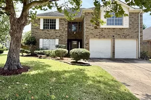 223 Almond Dr, Lake Jackson, TX 77566 - Photo 1