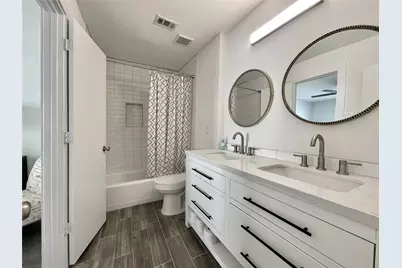 1801 Huldy St Street #J4, Houston, TX 77019 - Photo 13