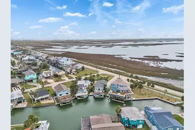 16703 Curlew Road Road, Jamaica Beach, TX 77554 - Photo 35