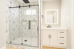2423 Ralph St, Houston, TX 77006 - Photo 27