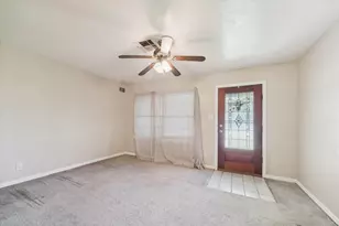 5618 Sweetbriar St, Houston, TX 77017 - Photo 3