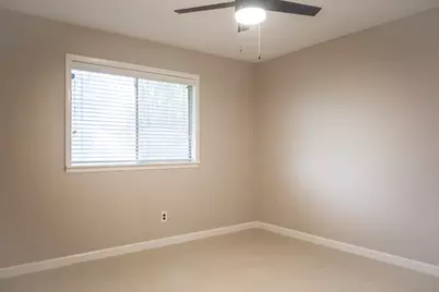 7310 Westbranch Drive, Houston, TX 77072 - Photo 17