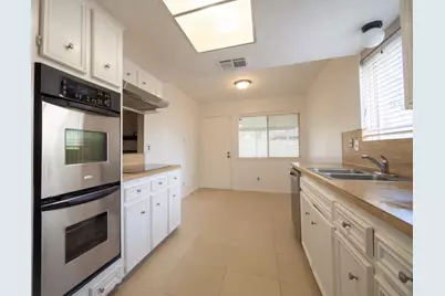 7310 Westbranch Drive, Houston, TX 77072 - Photo 11