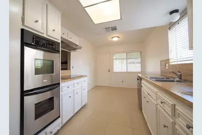 7310 Westbranch Drive, Houston, TX 77072 - Photo 11