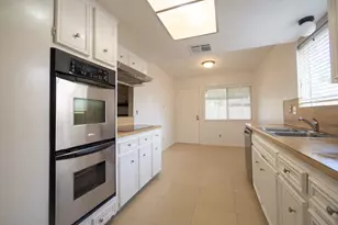 7310 Westbranch Dr, Houston, TX 77072 - Photo 11