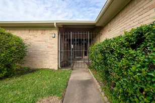 7310 Westbranch Dr, Houston, TX 77072 - Photo 3
