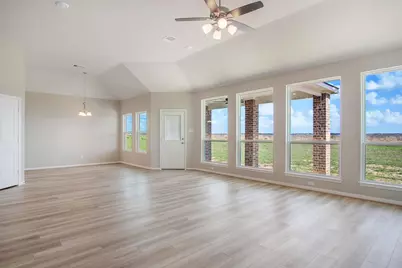 2475 Diamond D, Beaumont, TX 77713 - Photo 5