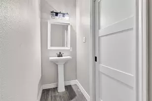 7045 Cayton St, Houston, TX 77061 - Photo 15