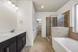 1826 Olive Pine Dr, Fresno, TX 77545 - Photo 5