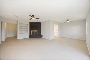 2302 Green Knoll Dr, Houston, TX 77067 - Photo 7