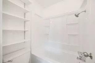 2302 Green Knoll Dr, Houston, TX 77067 - Photo 17