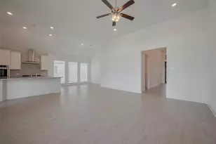 2907 Golden Isle Dr, Texas City, TX 77568 - Photo 5