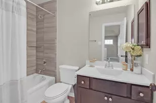 8406 Hunters Cliff Dr, Baytown, TX 77521 - Photo 17