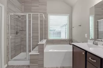 8406 Hunters Cliff Drive, Baytown, TX 77521 - Photo 11