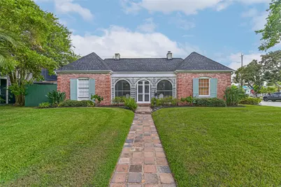 4804 Crockett Boulevard, Galveston, TX 77551 - Photo 1