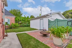 4804 Crockett Blvd, Galveston, TX 77551 - Photo 27
