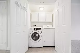 3776 Lake St, Houston, TX 77098 - Photo 13
