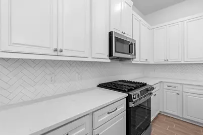 9438 Garden Gate Drive, Missouri City, TX 77459 - Photo 11