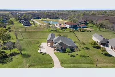 8703 Majesty Lane, Richmond, TX 77469 - Photo 5