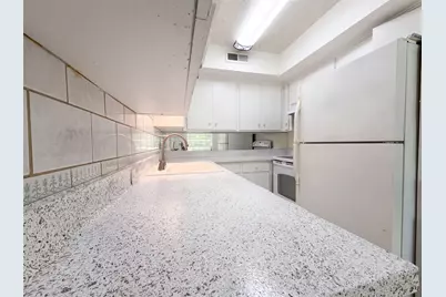 2503 McCue Road #5, Houston, TX 77056 - Photo 7