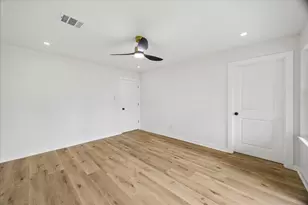 1107 Cordell St, Houston, TX 77009 - Photo 21