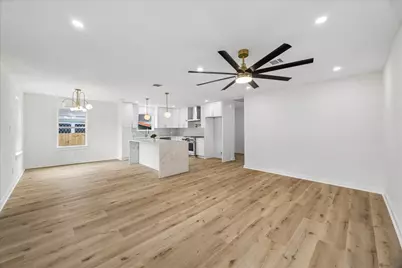 1107 Cordell Street, Houston, TX 77009 - Photo 7