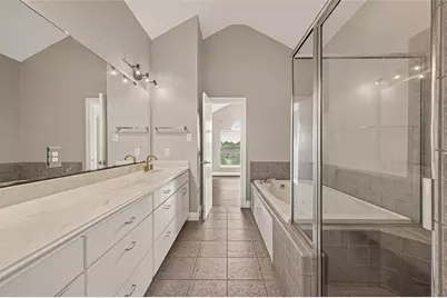 3501 Link Valley Drive #303, Houston, TX 77025 - Photo 17