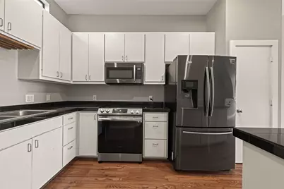 3501 Link Valley Drive #303, Houston, TX 77025 - Photo 9
