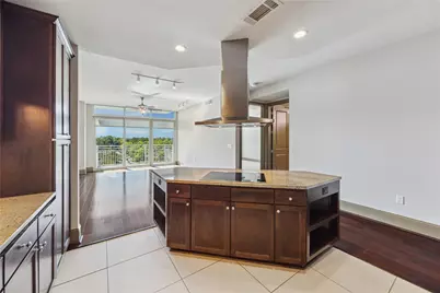 9870 Gaylord Drive #818, Houston, TX 77024 - Photo 3